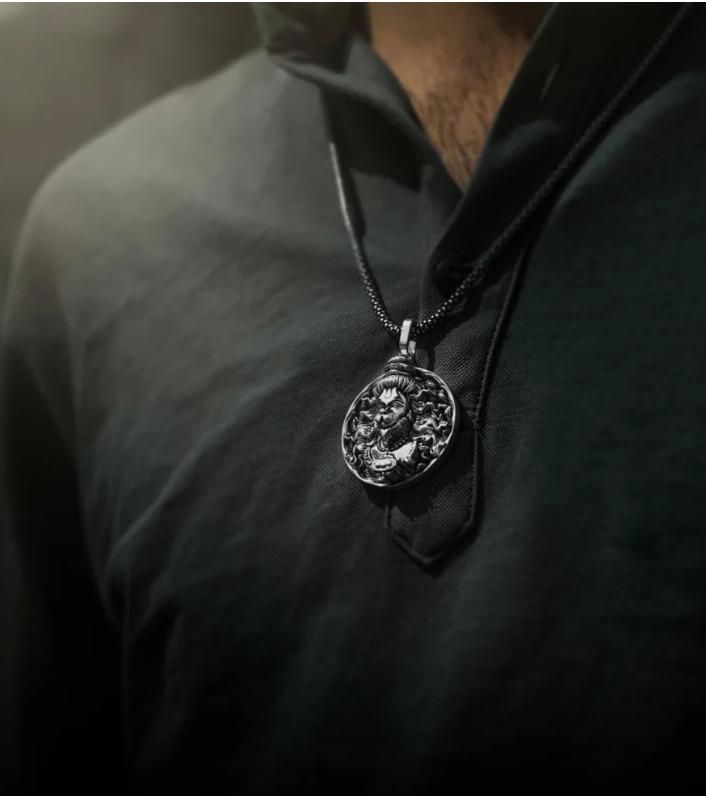 Pendent & Chain